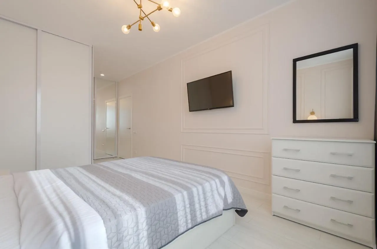 Petrovdom Apartments 13-141 In Rc New York Concept House, 74 Antonovycha Street Kiev 0*,  Ucrania